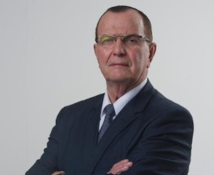 Dr. Julio César Rivera Clavería